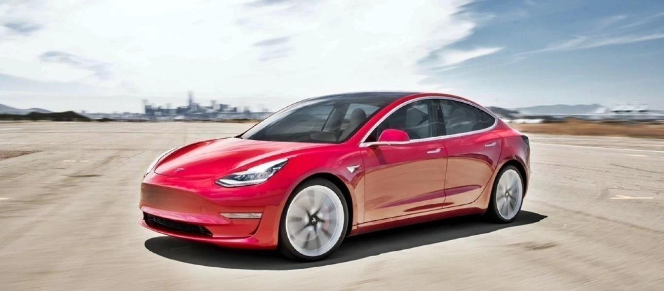 Πρώην εργαζόμενος της Tesla θα πληρώσει 400.000 δολάρια